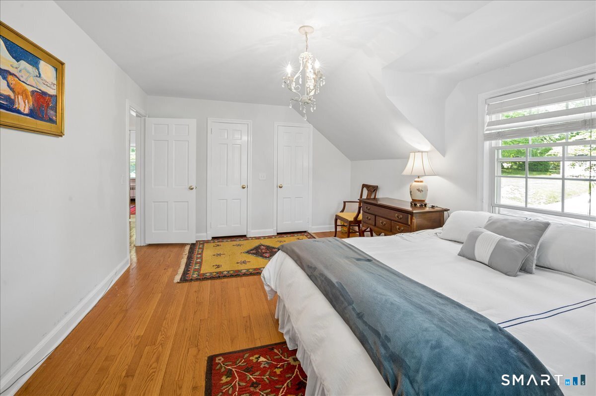 96 Turner Road Stamford, CT 06905 - Photo 24 of 38 Large bedroom