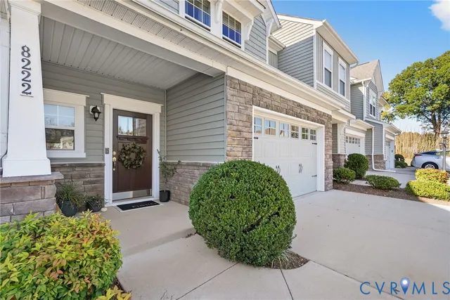a view of a garden with pathway