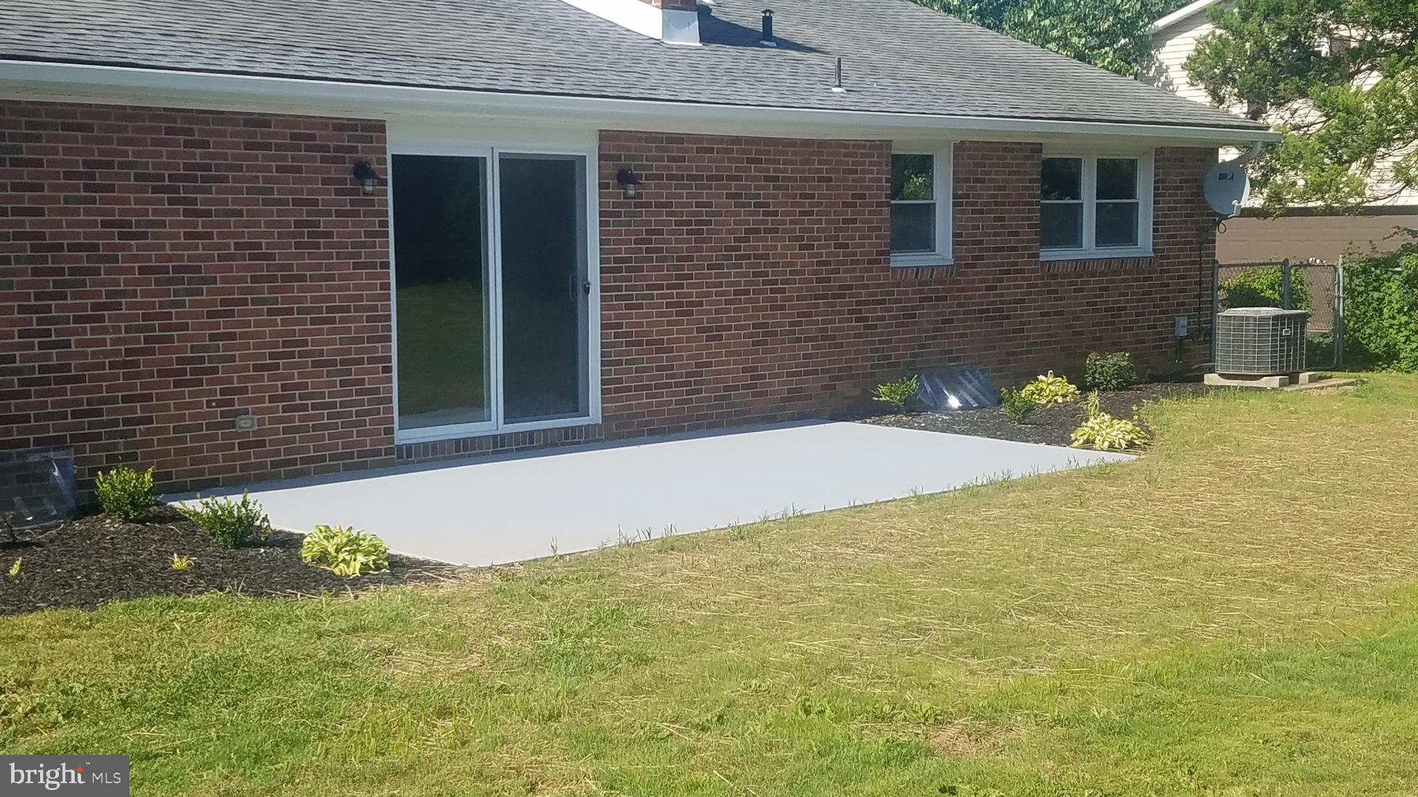 2710 Carnegie Road York, PA 17402 - Photo 4 of 38 Gallery Image 4