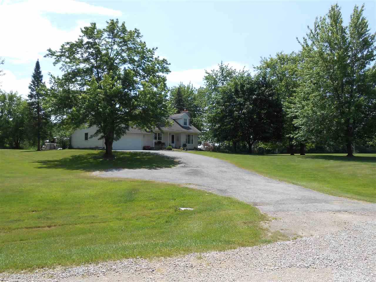 14981 Pine Knoll Road Capac, MI 48014 - Photo 7 of 49