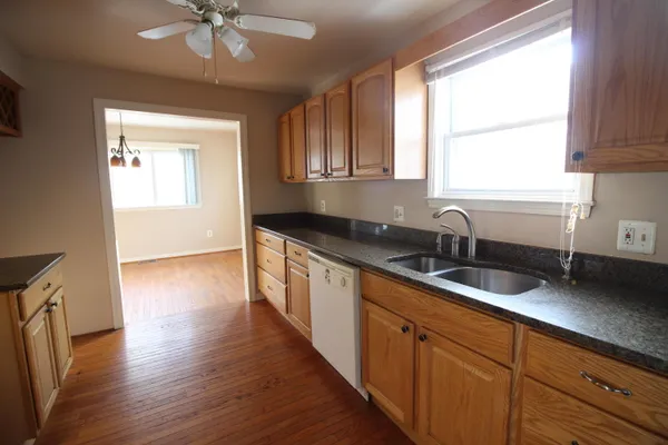 $165,000 | 7521 Katherine Street, Taylor, MI 48180