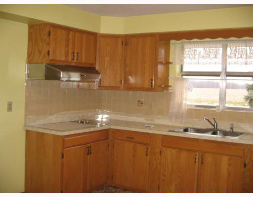 16080 Madison Road South Bend, IN 46614 - Photo 3 of 8 Gallery Image 3