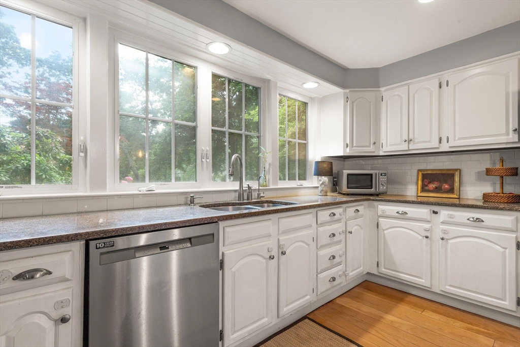 220 Old Lancaster Road Sudbury, MA 01776 - Photo 16 of 28