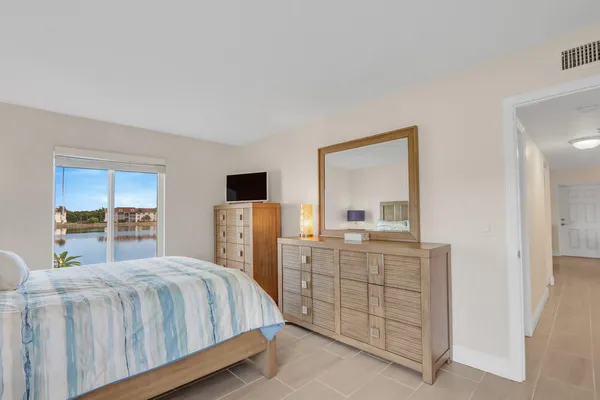 $4,000 | 4444 Northeast Ocean Boulevard, Unit E2, Jensen Beach, FL 34957