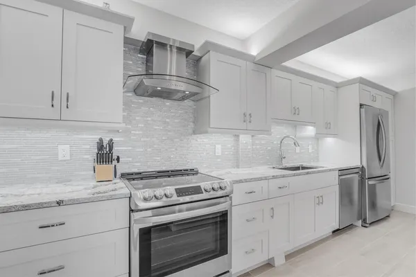 $4,000 | 4444 Northeast Ocean Boulevard, Unit E2, Jensen Beach, FL 34957