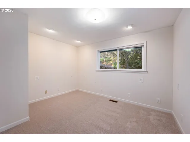 $639,900 | 32570 Glen View Lane, Scappoose, OR 97056