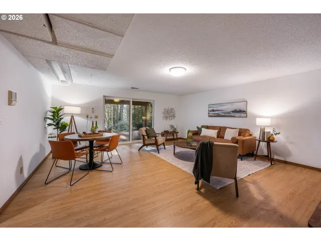 $639,900 | 32570 Glen View Lane, Scappoose, OR 97056