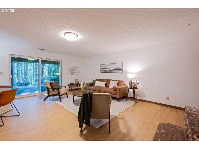 $639,900 | 32570 Glen View Lane, Scappoose, OR 97056