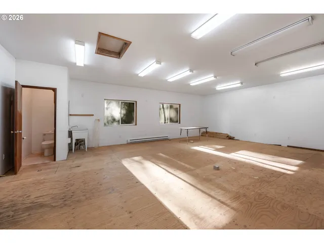 $639,900 | 32570 Glen View Lane, Scappoose, OR 97056