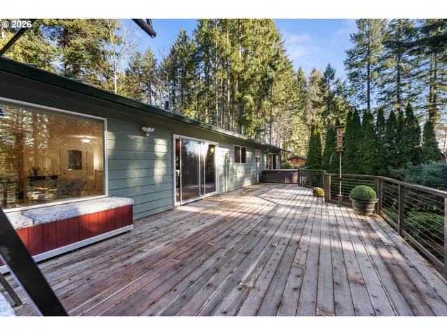 $639,900 | 32570 Glen View Lane, Scappoose, OR 97056