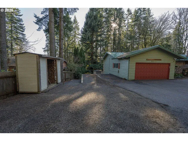 $639,900 | 32570 Glen View Lane, Scappoose, OR 97056