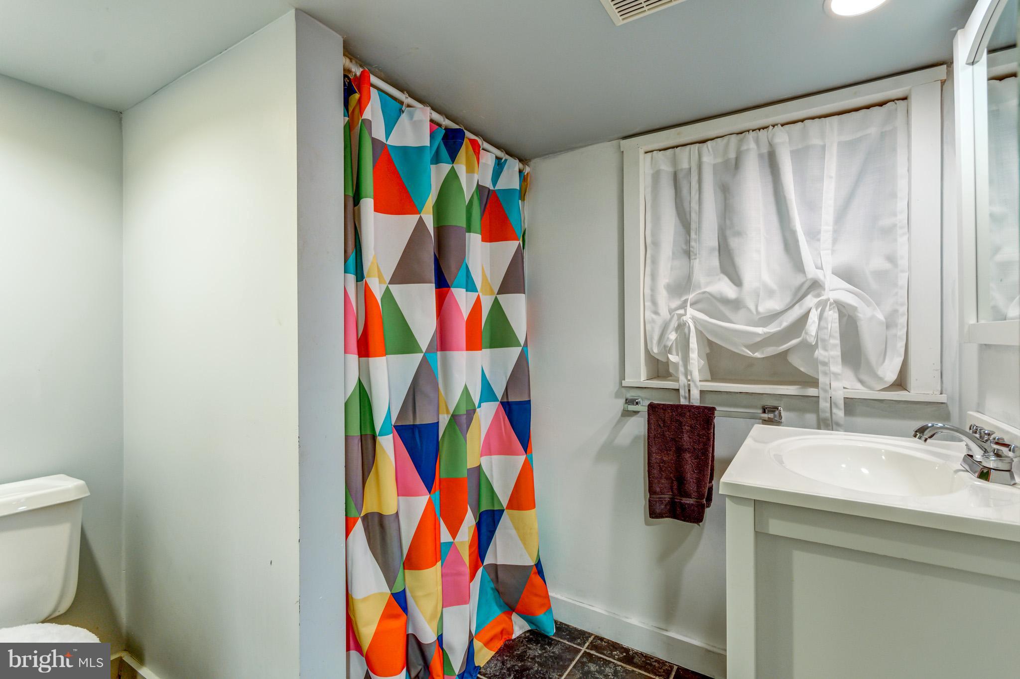 307 Hilltop Road Linthicum Heights, MD 21090 - Photo 26 of 30 Bath