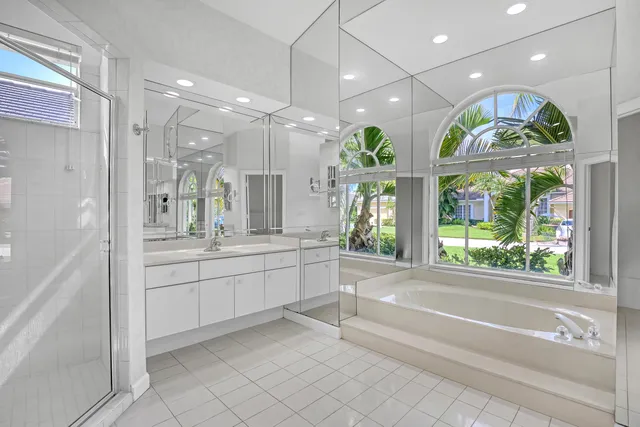 $8,000 | 22 Windward Isle, Unit ISLE(S), Palm Beach Gardens, FL 33418