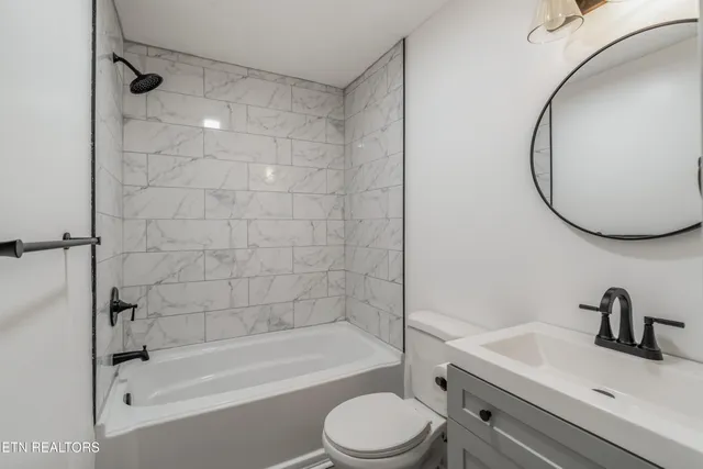 $354,900 | 709 Foust Carney Road, Powell, TN 37849