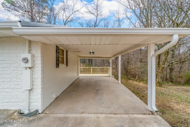 $354,900 | 709 Foust Carney Road, Powell, TN 37849