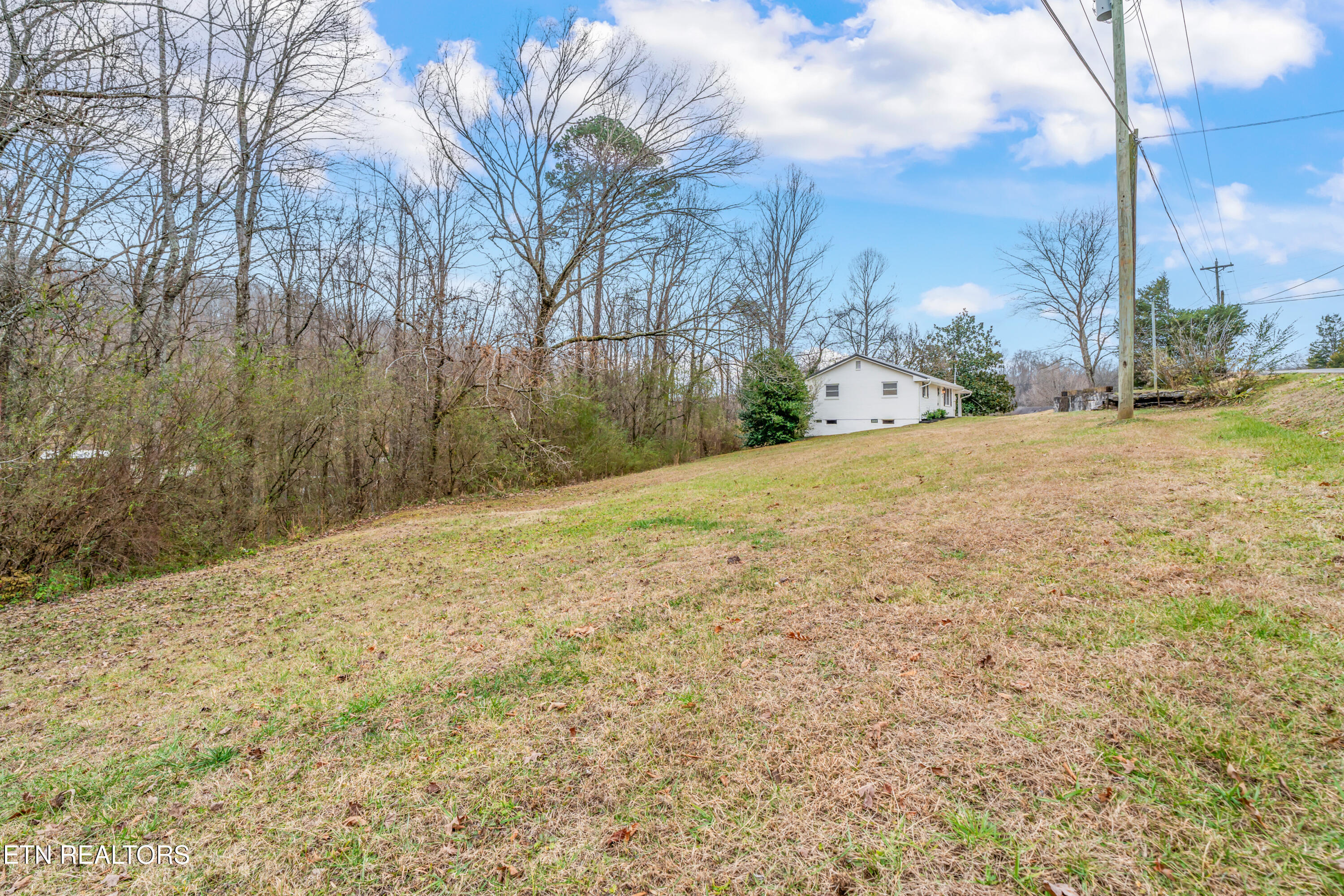 709 Foust Carney Road Powell, TN 37849 - Photo 37 of 38 709 Foust Carney Road-42