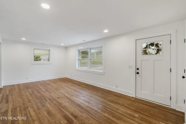 $354,900 | 709 Foust Carney Road, Powell, TN 37849