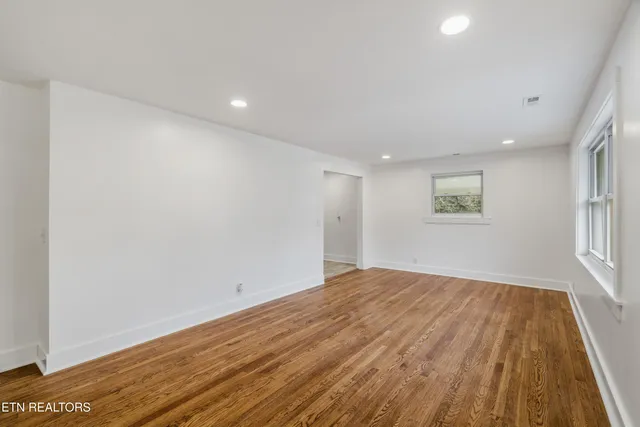 $354,900 | 709 Foust Carney Road, Powell, TN 37849