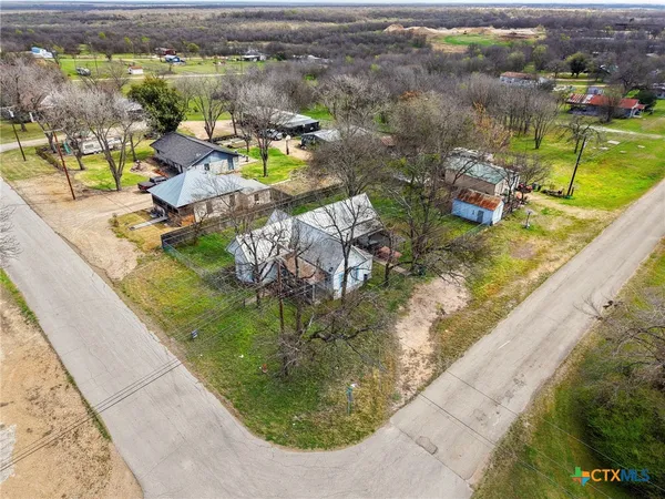 a view of balcony with a garden