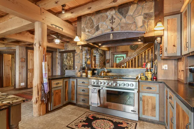 $1,595,000 | 11 Neal Lane, Monmouth, ME 04259