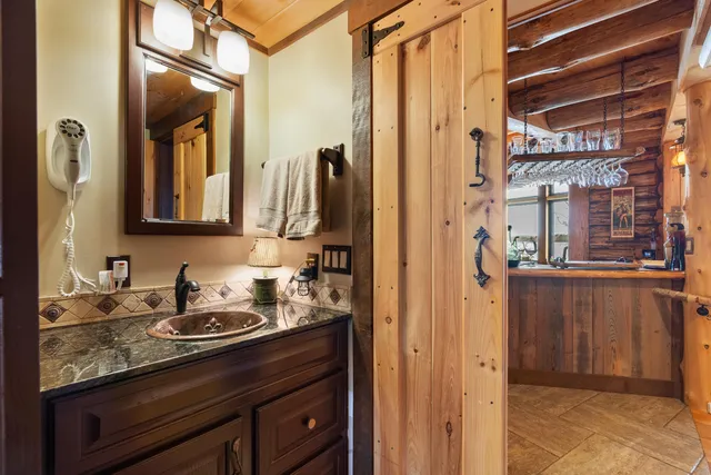 $1,595,000 | 11 Neal Lane, Monmouth, ME 04259