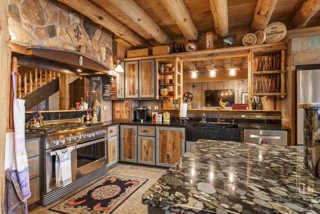 $1,595,000 | 11 Neal Lane, Monmouth, ME 04259