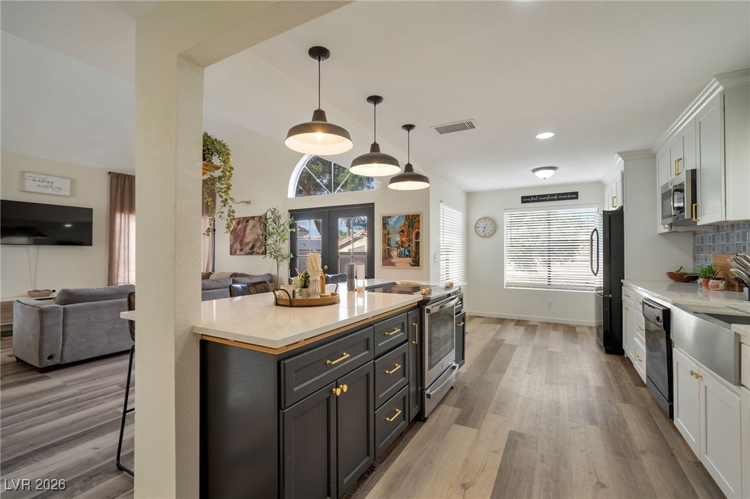 2818 Secret Canyon Road Henderson, NV 89074 - Photo 5 of 23