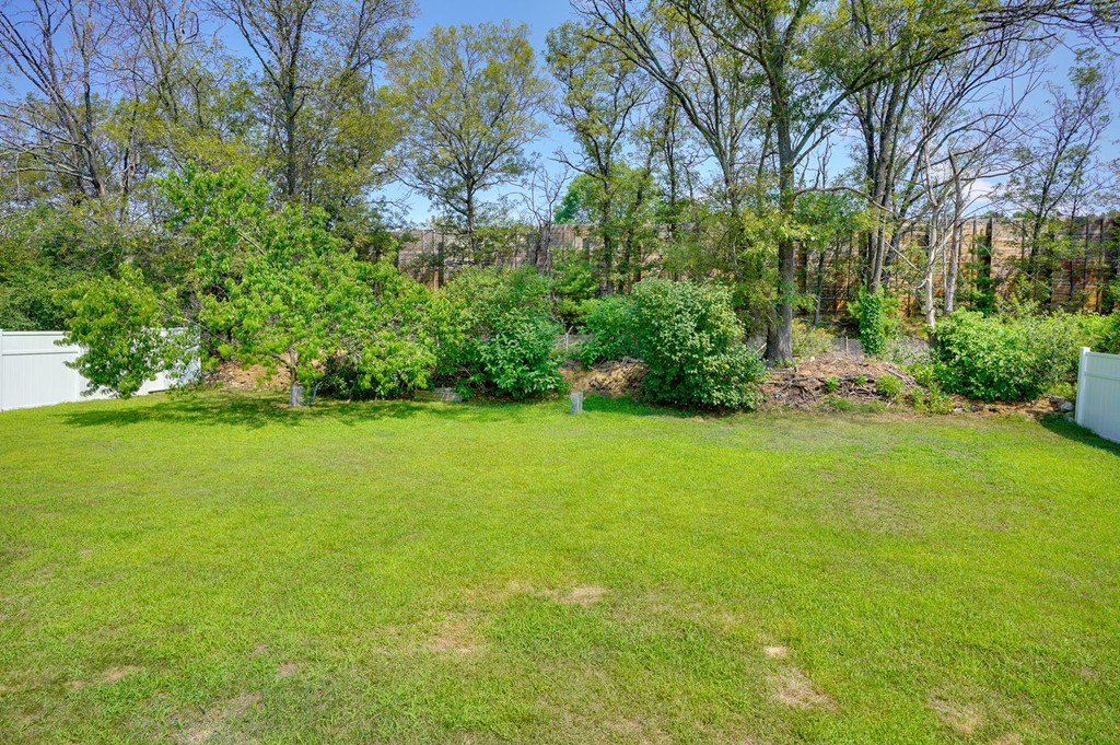 40 Westgate Road Framingham, MA 01701 - Photo 2 of 28 Gallery Image 2