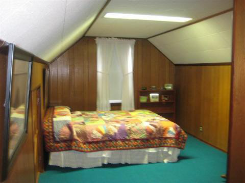 4122 Red Arrow Road Flint, MI 48507 - Photo 15 of 25 20132096-14.JPG