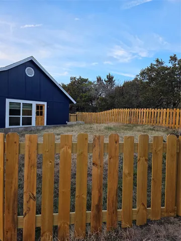 $2,200 | 10201 Longhorn Skyway, Dripping Springs, TX 78620