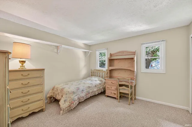 $329,900 | 929 Deepwood Court, Mishawaka, IN 46544