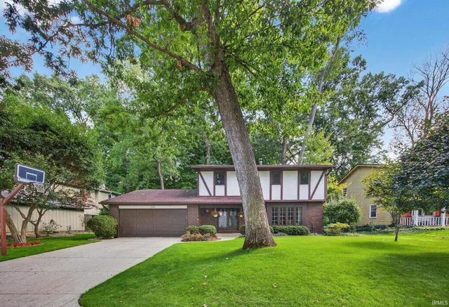 $329,900 | 929 Deepwood Court, Mishawaka, IN 46544