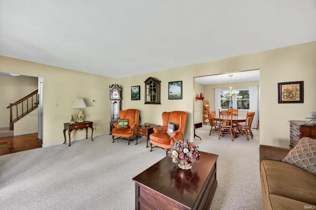 $329,900 | 929 Deepwood Court, Mishawaka, IN 46544