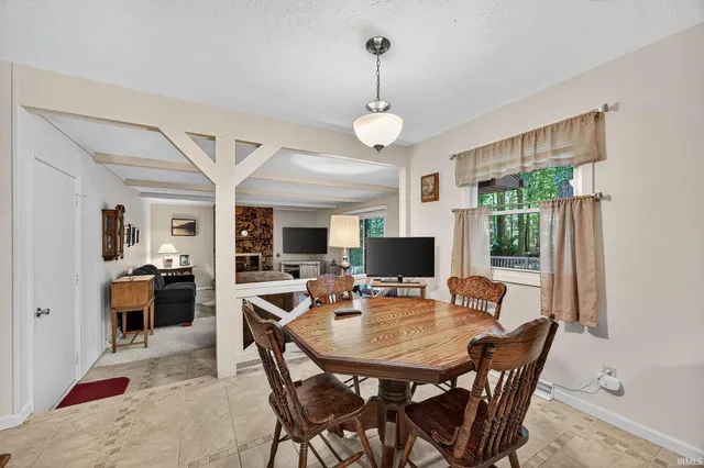 $329,900 | 929 Deepwood Court, Mishawaka, IN 46544