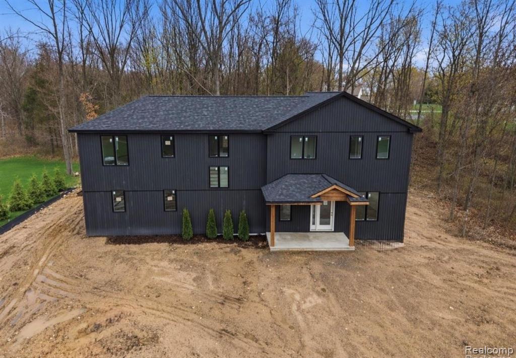 11810 Scenic Valley Road Davisburg, MI 48350 - Photo 2 of 46