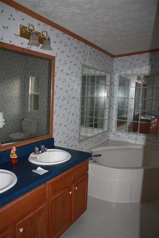 106 Pump House Road Westminster, SC 29693 - Photo 8 of 13 Gallery Image 8