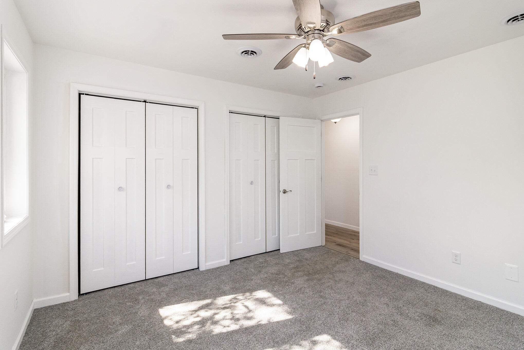 44 Vick Tree Lane Hebron, IN 46341 - Photo 18 of 29 a view of entryway