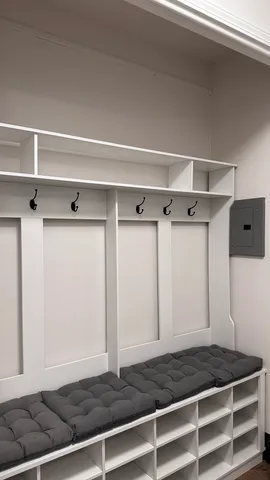 a close up view of washer and dryer