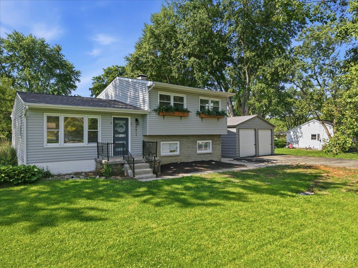 6611 Hendrickson Road Middletown, OH 45044 - Photo 8 of 62