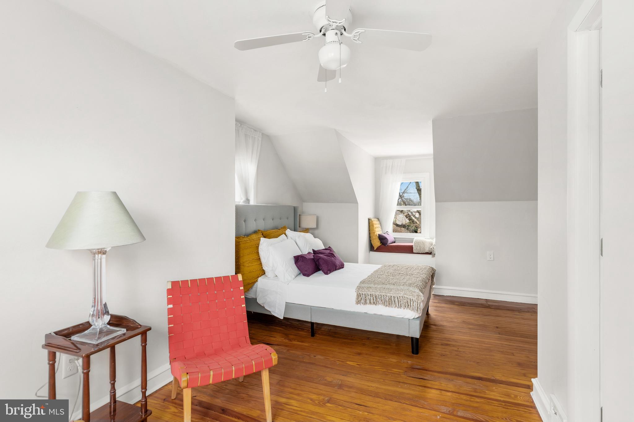 921 Thornton Road Marcus Hook, PA 19061 - Photo 22 of 27