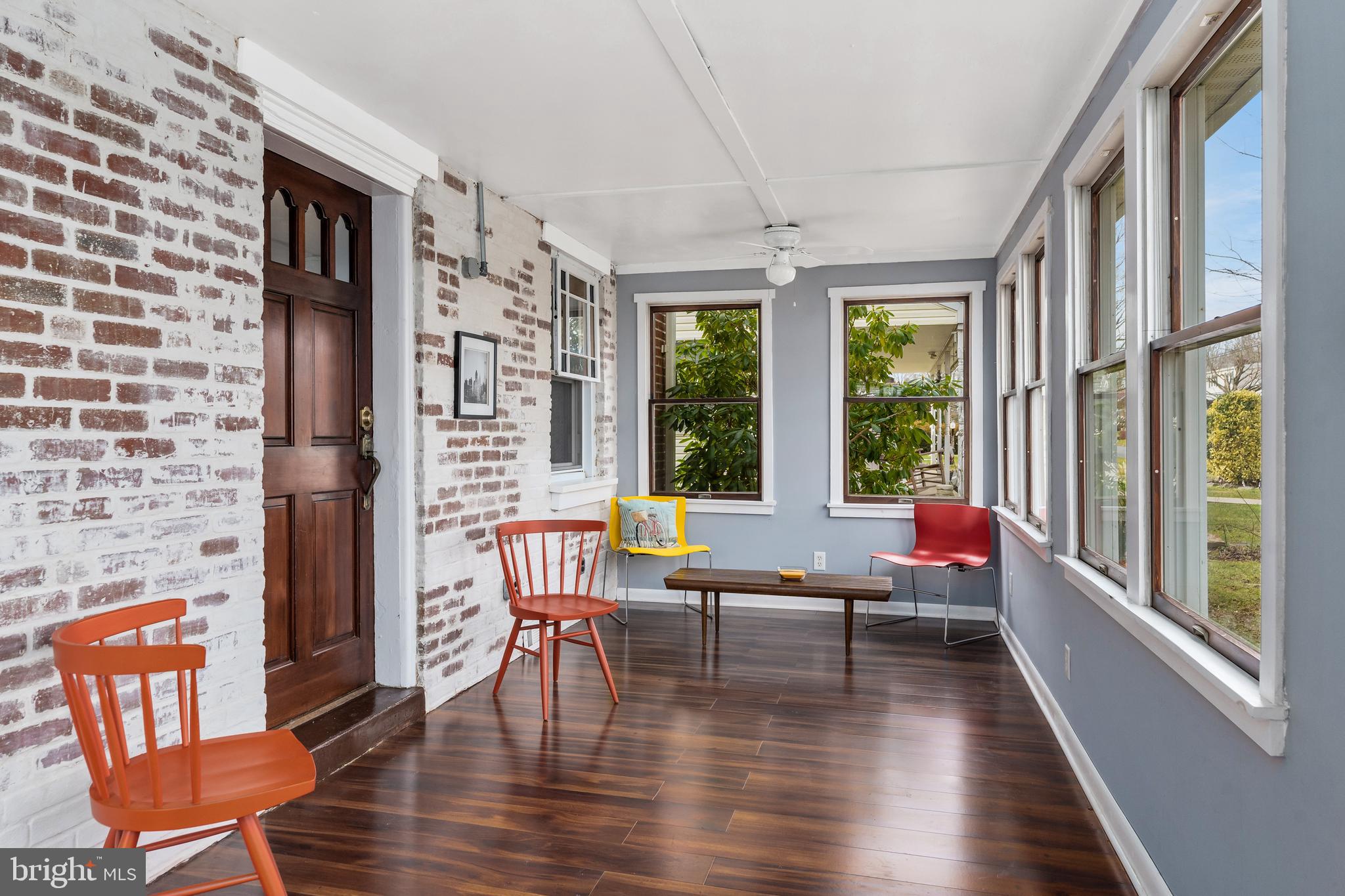 921 Thornton Road Marcus Hook, PA 19061 - Photo 4 of 27