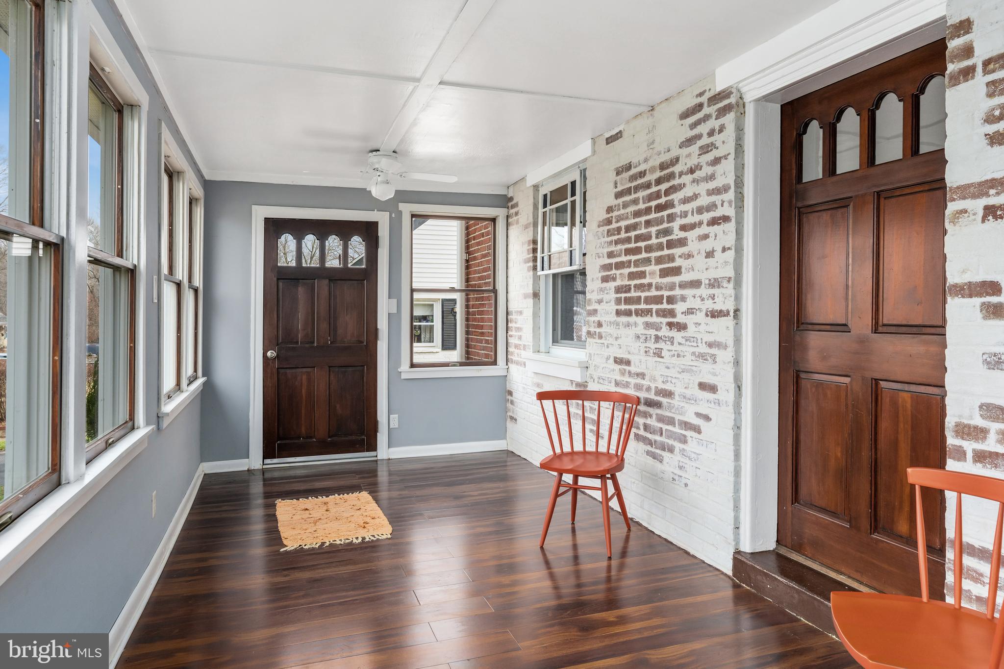 921 Thornton Road Marcus Hook, PA 19061 - Photo 5 of 27