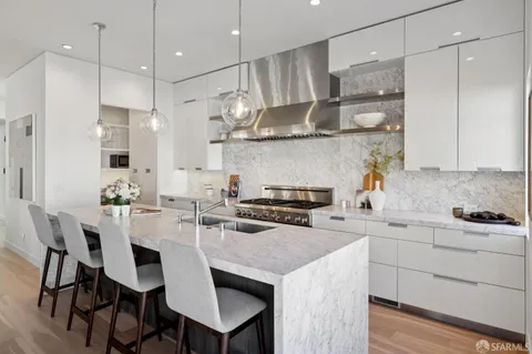 $2,895,000 | 2269 Francisco Street, San Francisco, CA 94123