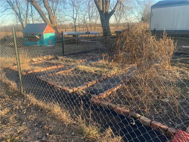 $60,000 | 25500 East 700th Road, Pleasanton, KS 66075