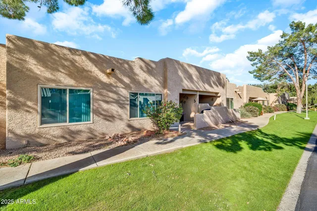 $219,900 | 14300 West Bell Road, Unit 423, Surprise, AZ 85374