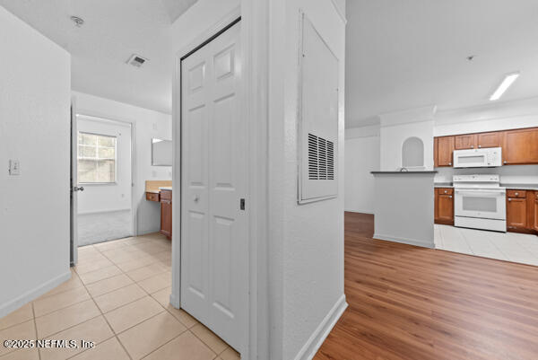 8550 Touchton Road, Unit 2014 Jacksonville, FL 32216 - Photo 14 of 32 8550 Touchton Pic 18 bath dining split