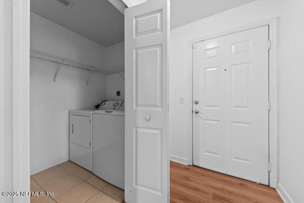 8550 Touchton Road, Unit 2014 Jacksonville, FL 32216 - Photo 15 of 32 8550 Touchton Pic 19 laundry