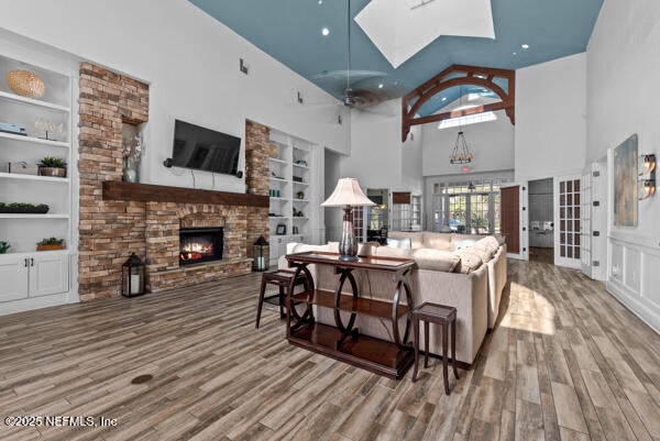 8550 Touchton Road, Unit 2014 Jacksonville, FL 32216 - Photo 19 of 32 8550 Touchton Pic 23 club interior