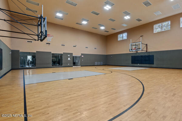 8550 Touchton Road, Unit 2014 Jacksonville, FL 32216 - Photo 25 of 32 8550 Touchton Pic 31 Basketball