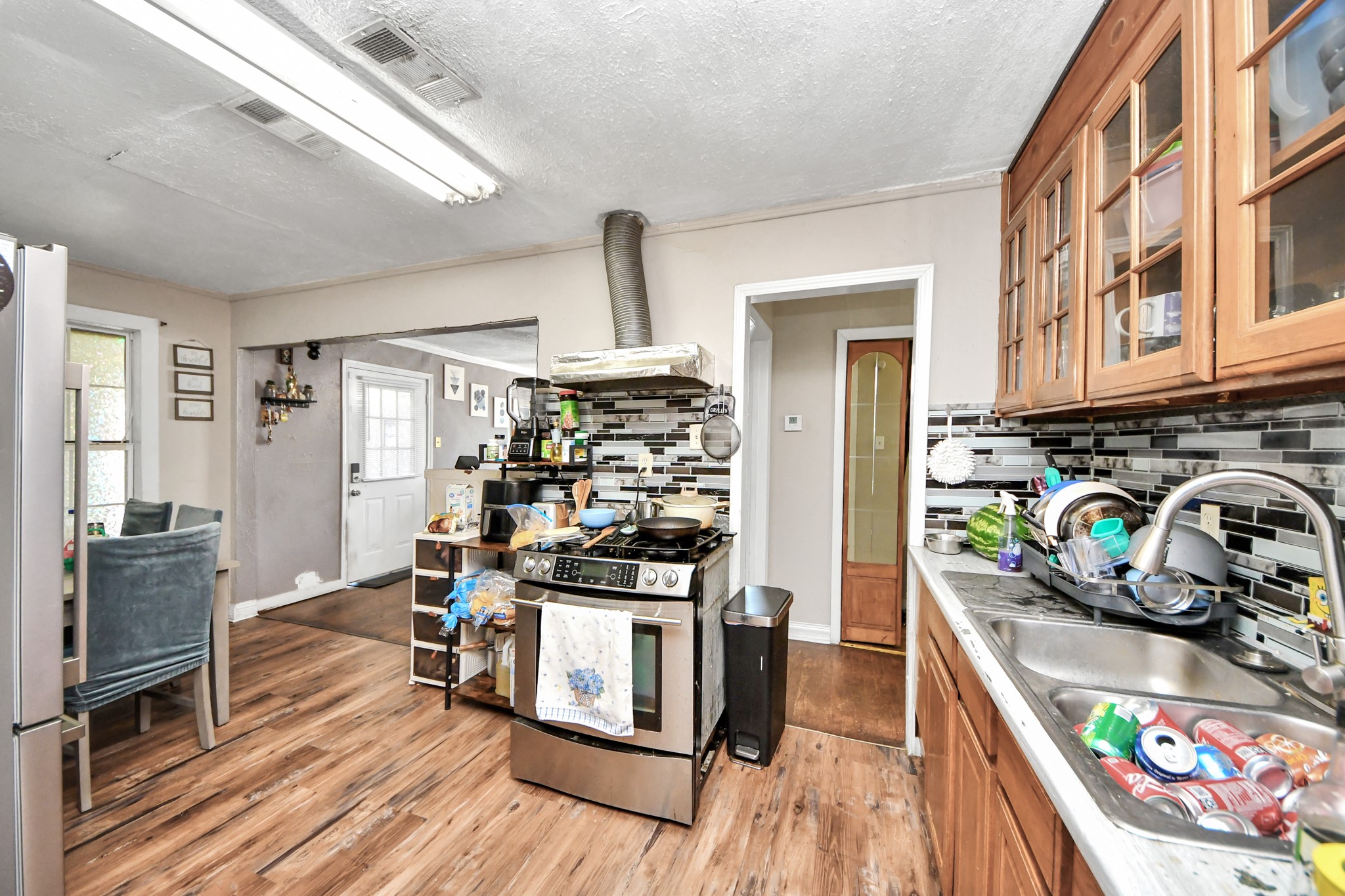 205 West Bird Road Pasadena, TX 77502 - Photo 6 of 26